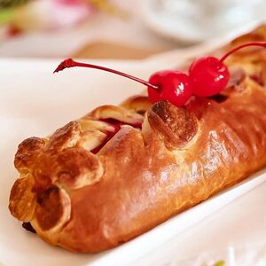 Мини-пирог с вишней