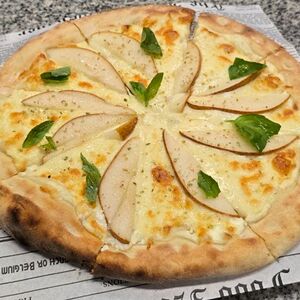 Пицца с грушей