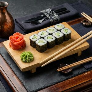 Ролл с огурцом