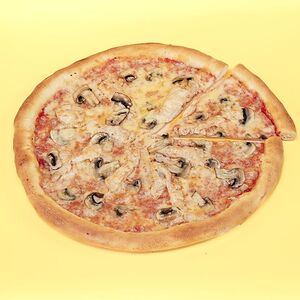 Пицца с курицей и грибами