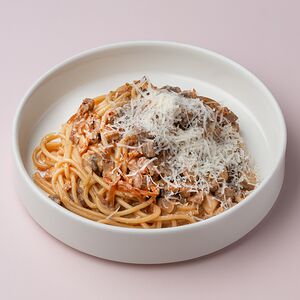 Паста с говядиной, шампиньонами и трюфельным маслом