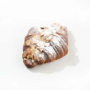 Круассан миндальный