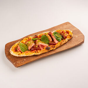 Педе с мортаделой и вялеными томатами