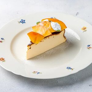 Баскский чизкейк с хурмой