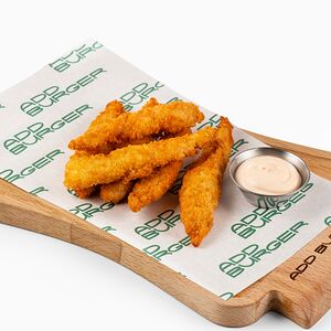 Куриные стрипсы с фирменным соусом 