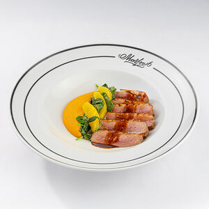 Утиная грудка с пюре из батата