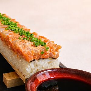 Пресс-ролл с лососем