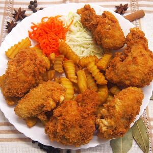 Куриные крылышки с гарниром