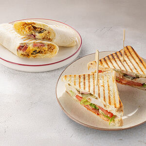 Пара сэндвичей