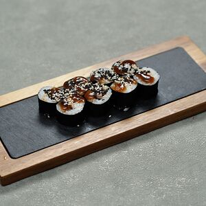 Ролл унаги маки