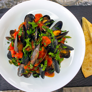 Мидии в томатном соусе