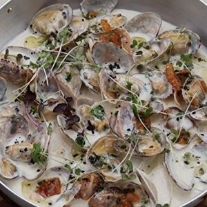 Вонголе в белом соусе