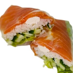 Спринг ролл с лососем