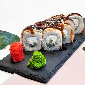 Шеф-ролл Филадельфия с угрём 