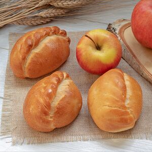 Пирожок с яблоком постный