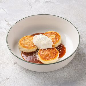 Сырники с солёной карамелью и взрывной карамелью