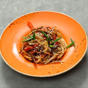 Вок с говядиной