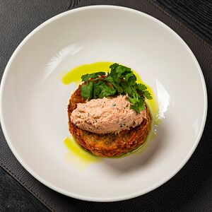Драники с риетом из лосося 