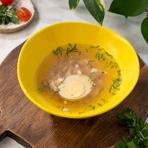 Бульон куриный с яйцом