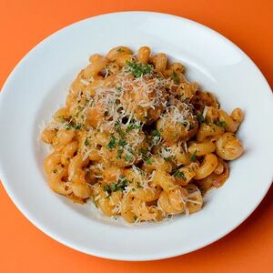 Макароны с митболами 