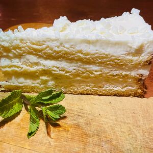 Торт молочный
