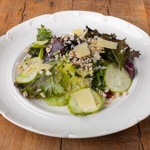 Зеленый салат