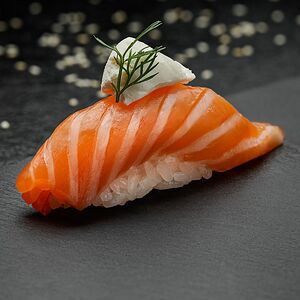 Սաղմոն պանրով սուշի