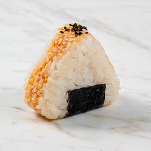 Онигири с креветкой