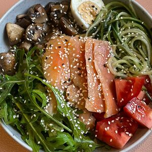 Новинка Боул с семгой 