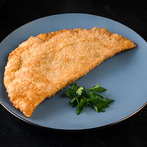 Чебурек с бараниной