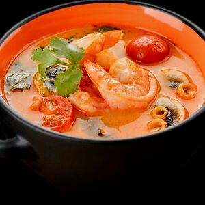 Том Ям с морепродуктами