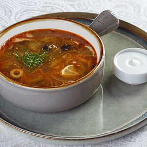 Солянка сборная мясная