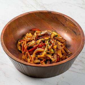 Удон с говядиной в перечном соусе