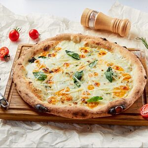 Пицца Четыре сыра из печи