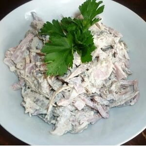 Салат Восточный с говяжьем языком