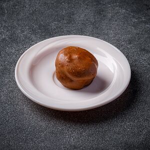 Профитроль с солёной карамелью