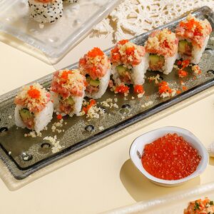 Острый ролл с хрустящим тунцом