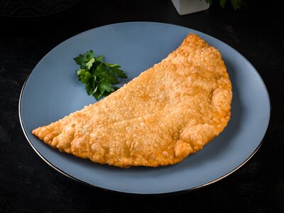 Чебурек с сыром