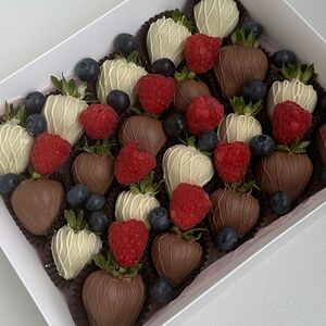 Клубника в шоколаде 