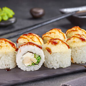 Ролл Нежный с курицей запеченный