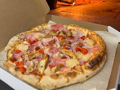 Пицца Гавайская с ананасами