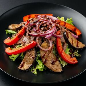 Салат с языком и баклажанами 
