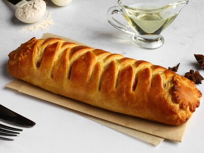 Мини-пирог с малиной и смородиной