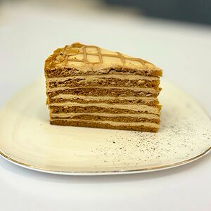 Торт Карамельная девочка