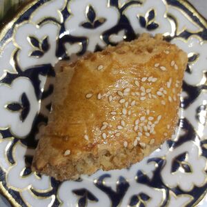 Гата (с грецким орехом и сочным медом)