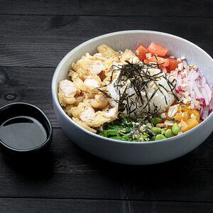 Поке с цыпленком и персиком