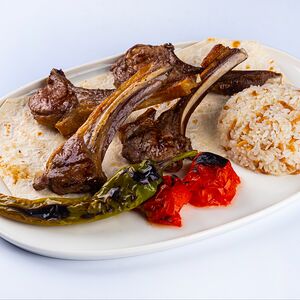 Шашлык из бараньей корейки на косточке