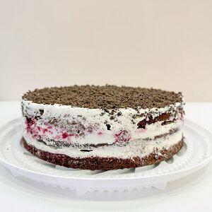 Торт Чёрный лес с вишней
