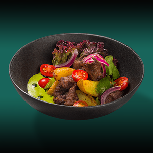 Тайский салат с говядиной и картофелем