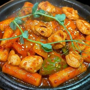 Токпокки сливочные с курицей